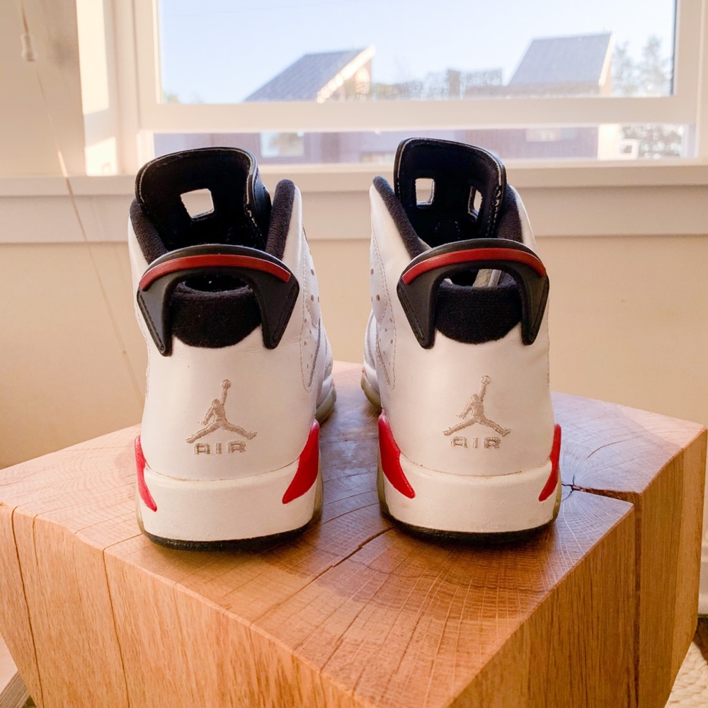 Jordan 6 - Picture 2 of 3